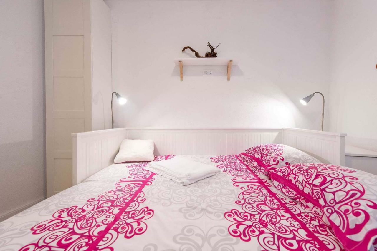 Studio Tamburini City Center Apartment Ровин Екстериор снимка