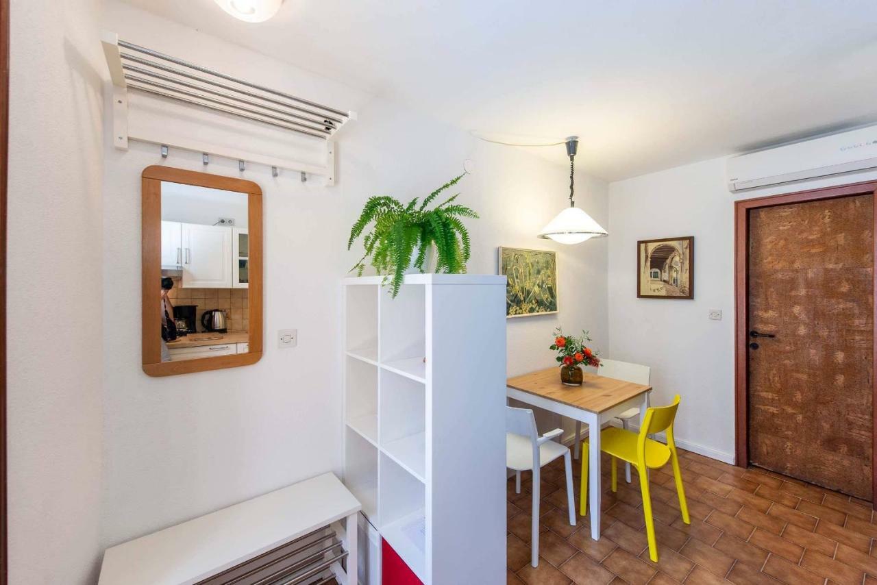 Studio Tamburini City Center Apartment Ровин Екстериор снимка